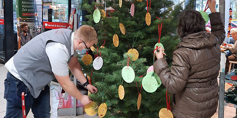 Wunschbaum im REWE Markt