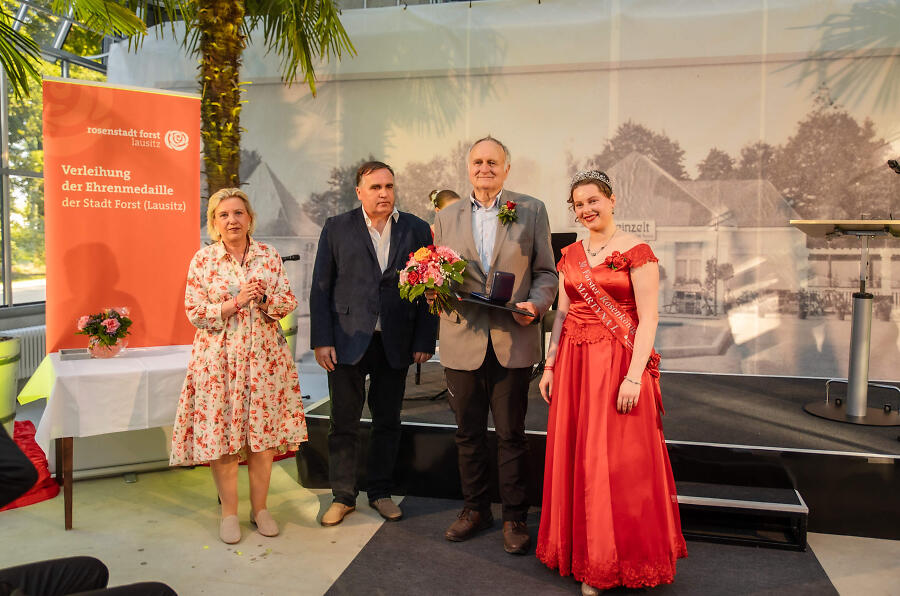 Stadt Forst (Lausitz) Verleihung der Ehrenmedaille der Stadt Forst